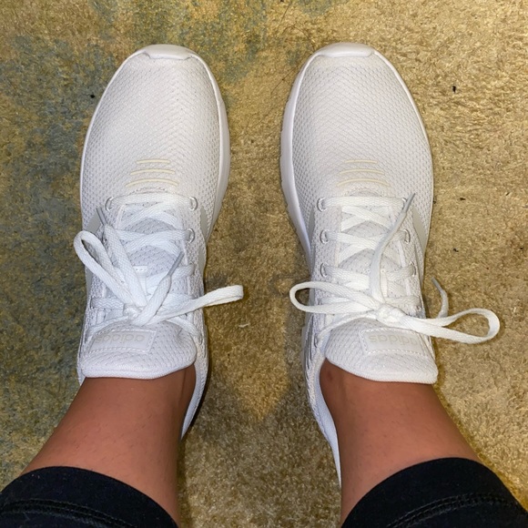 ASWEERUN Adidas shoes - Picture 2 of 7